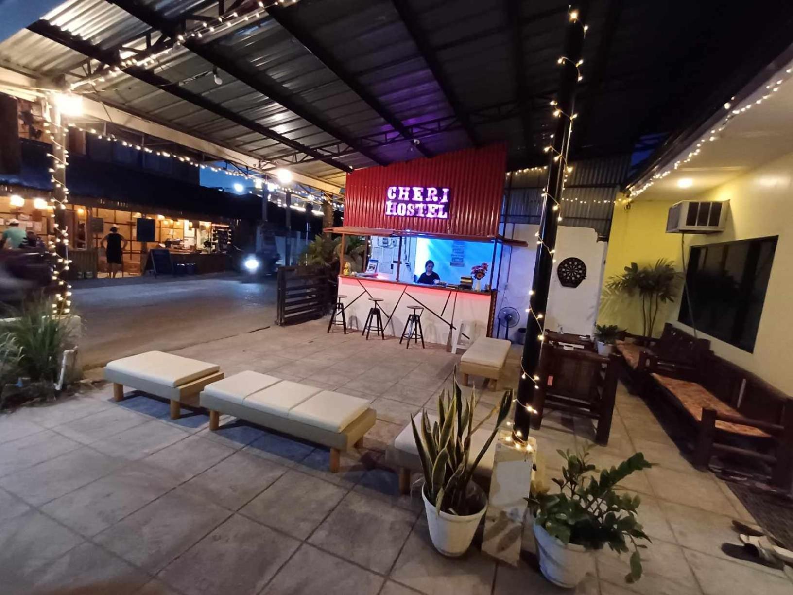 Cheri Backpackers Hostel Moalboal Exterior foto